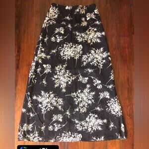 Banana Republic Black & White Long Lined (Maxi) Skirt - Size 00P